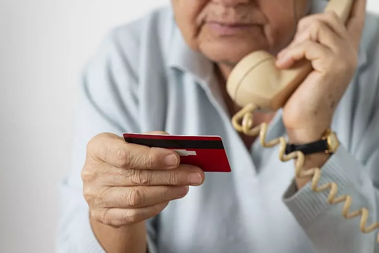 scam senior